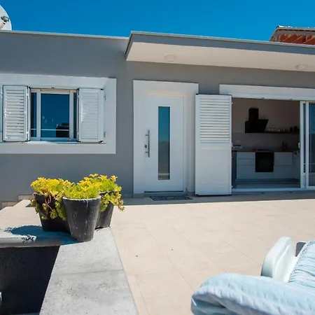 Дом отдыха Beach House Festini Kosljun