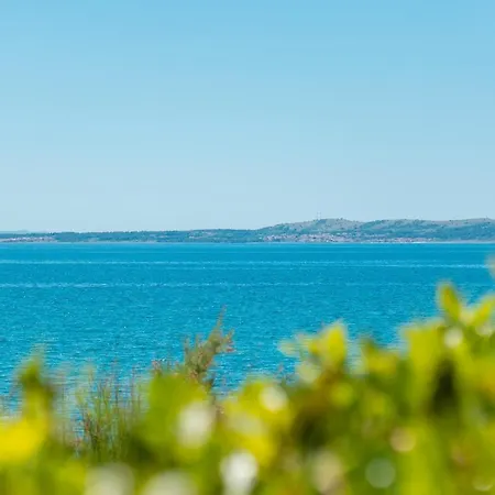 Дом отдыха Beach House Festini