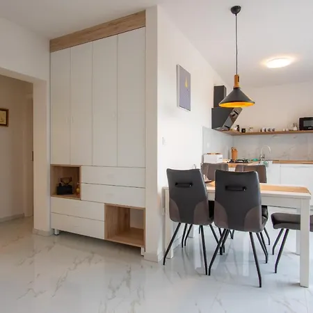 Beach House Festini Дом отдыха