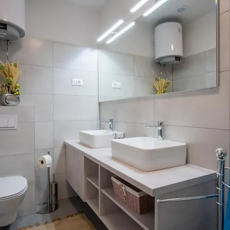 Дом отдыха Beach House Festini