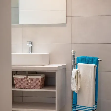 Beach House Festini Holiday home